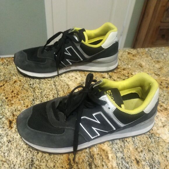 Rare New balance Classic Figs WL574FIG Womens Shoes Sneakers Size 9.5 - Picture 3 of 12